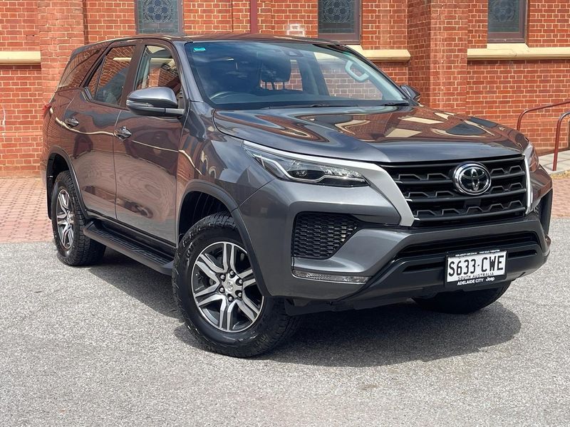 2023 Toyota Fortuner GX Auto 4x4 Photo 1