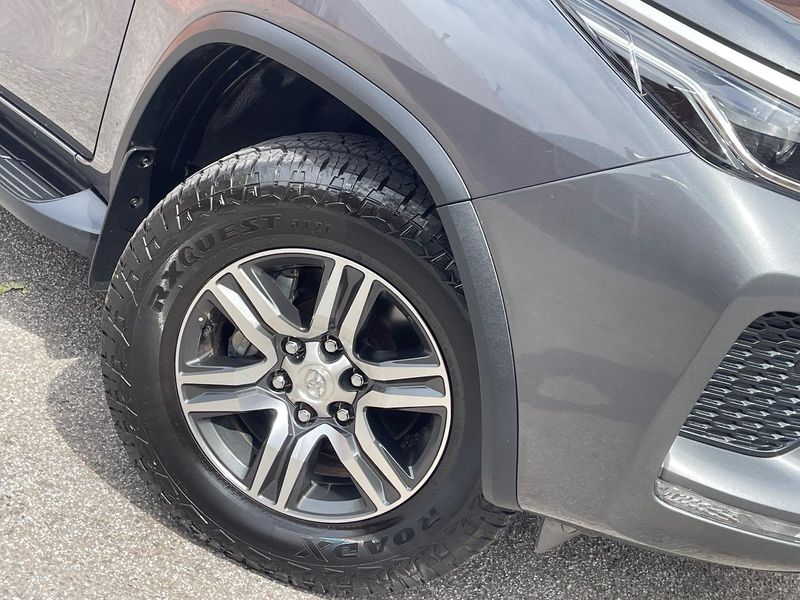 2023 Toyota Fortuner GX Auto 4x4 Photo 2