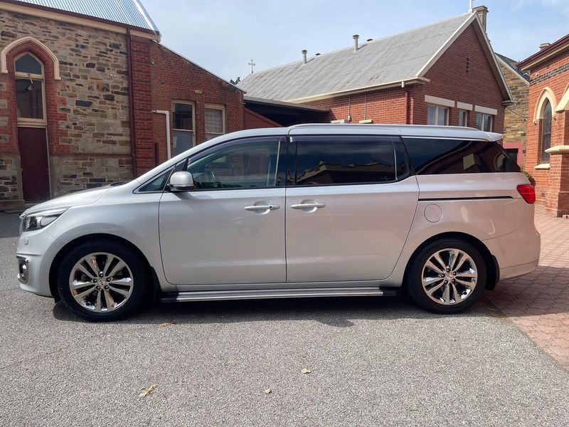 2017 Kia Carnival Platinum Auto MY17 Photo 5