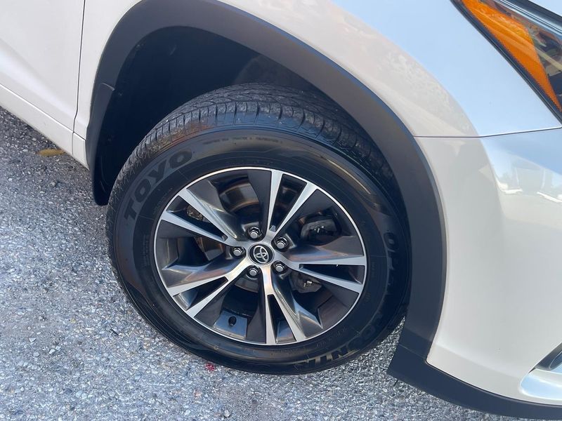 2019 Toyota Kluger GX Auto 2WD Photo 2