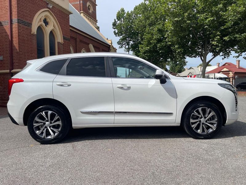 2024 GWM Haval Jolion Lux Auto Photo 9