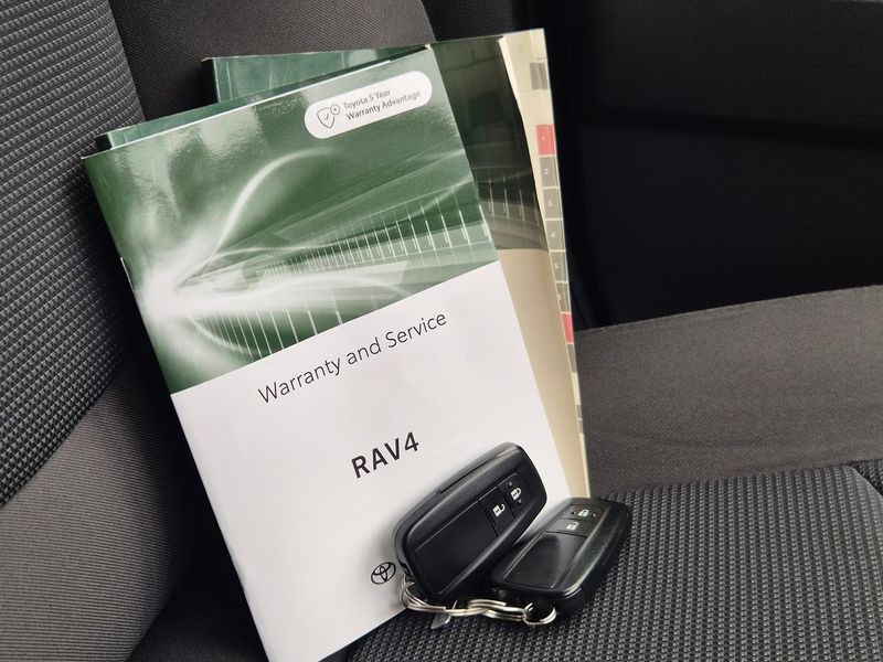 2022 Toyota RAV4 GX Auto 2WD Photo 28