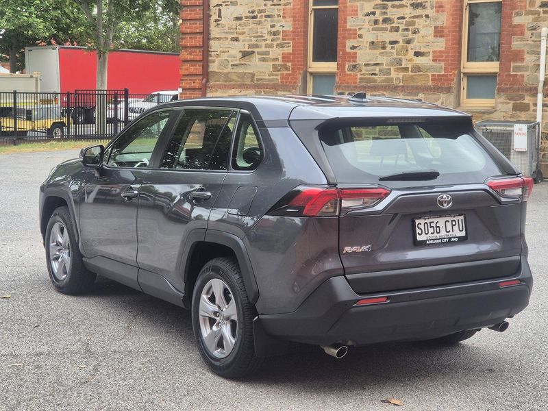 2022 Toyota RAV4 GX Auto 2WD Photo 8