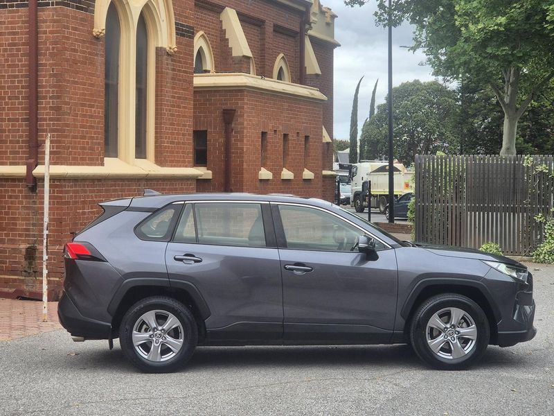 2022 Toyota RAV4 GX Auto 2WD Photo 11