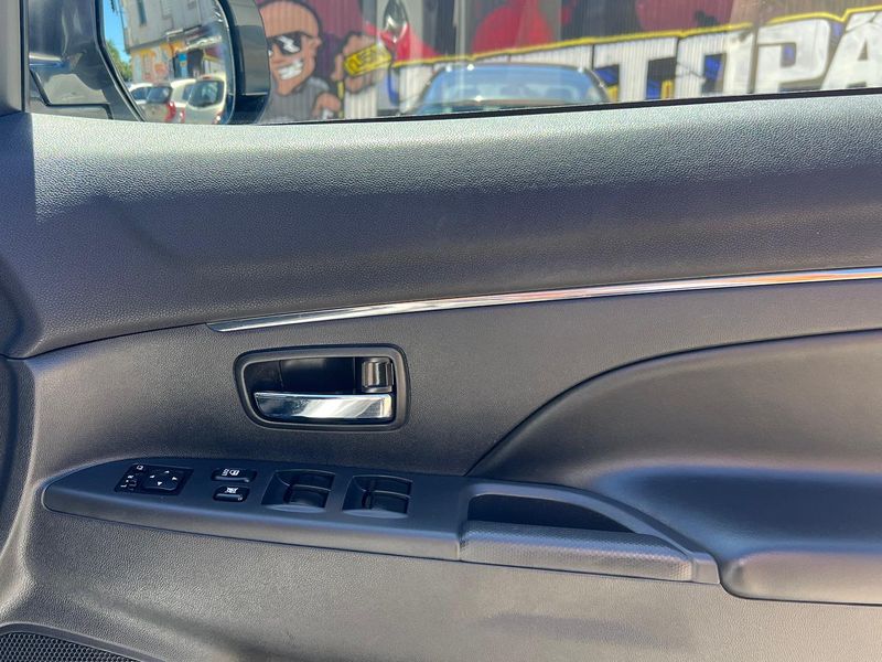 2019 Mitsubishi ASX Black Edition XC Auto 2WD MY19 Photo 19