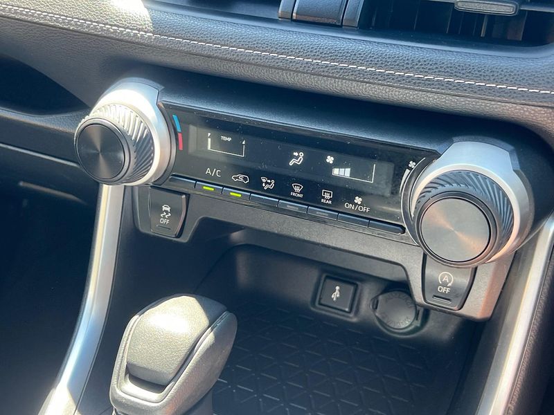 2022 Toyota RAV4 GX Auto 2WD Photo 24